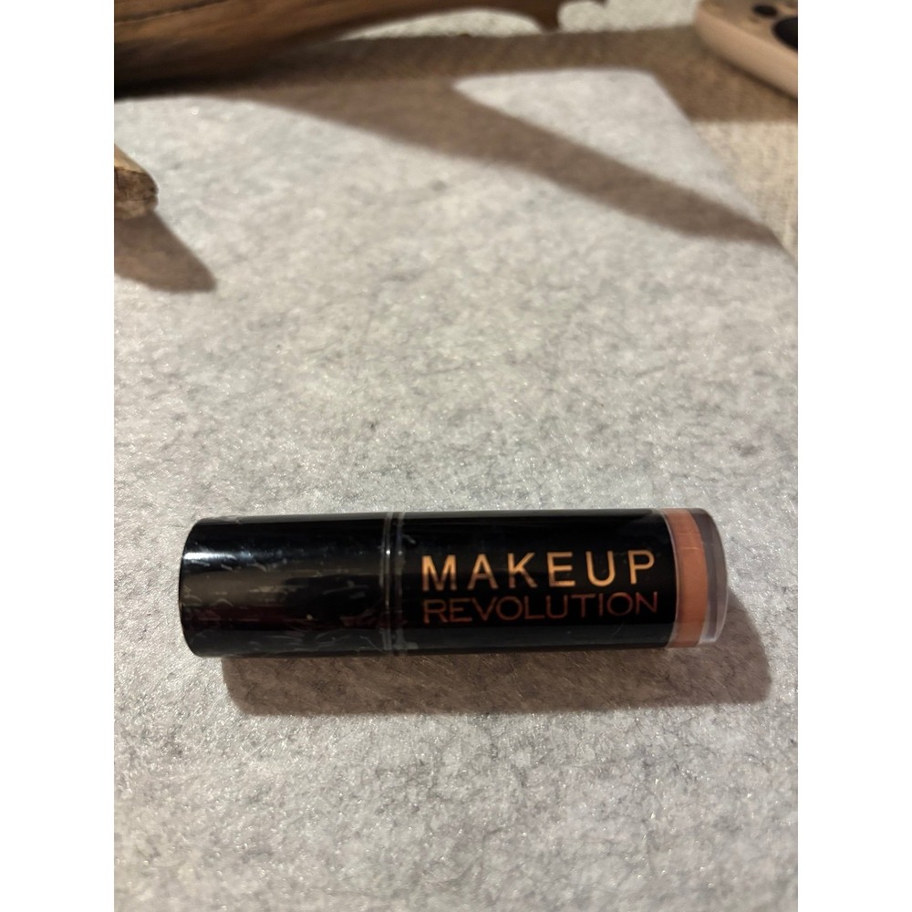 Revolution Makeup Love‎ Nude